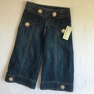 NWT Guess Jeans Cropped Jeans